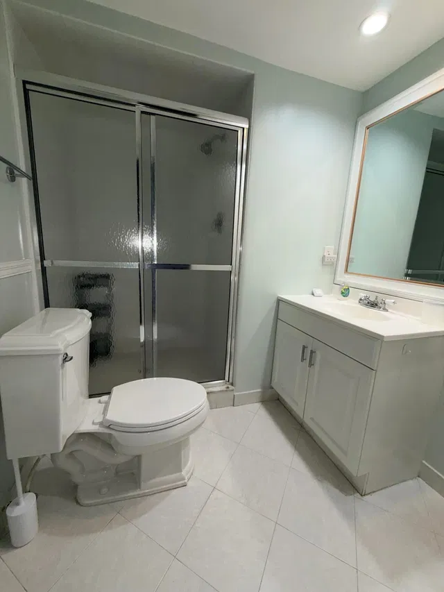  Unit 104 photo 6