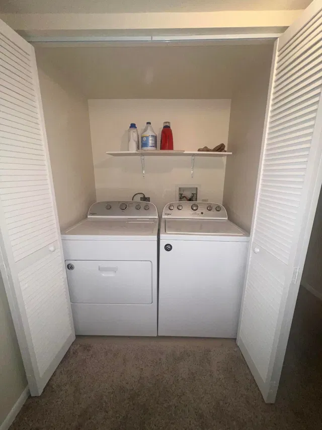 Unit C photo 14