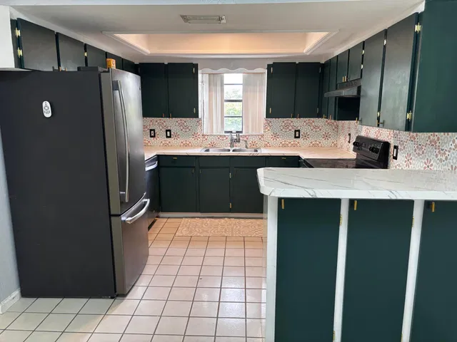  Residence photo 11