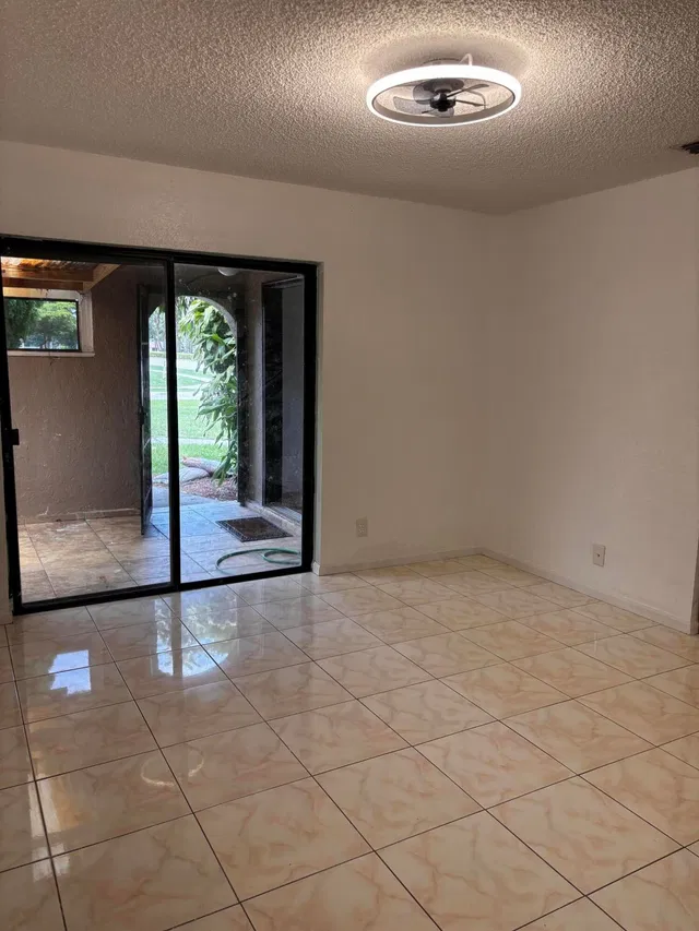  Residence photo 21