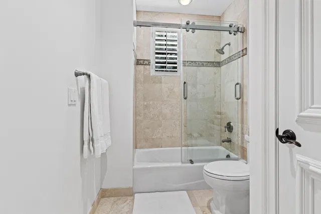 Unit 203 photo 25