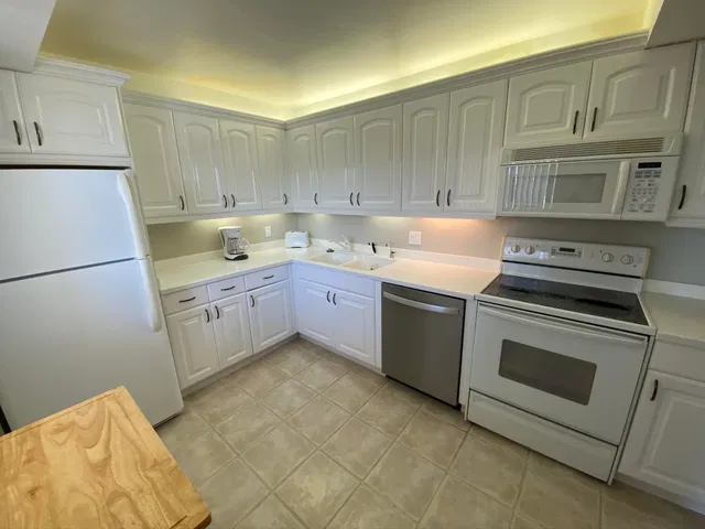 Ocean Trail Jupiter Unit 306 photo 6