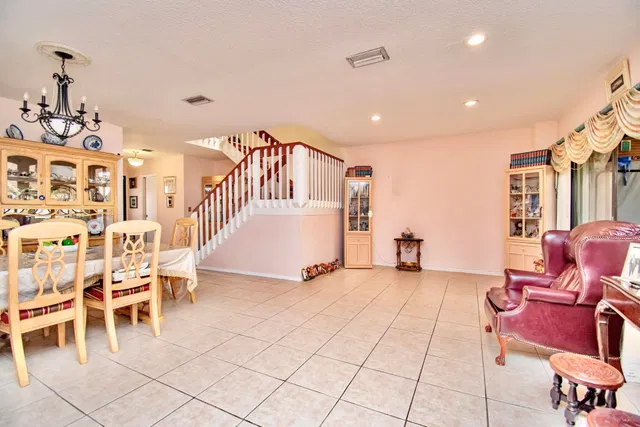  Residence photo 9