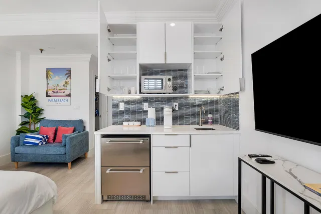 North End Palm Beach Unit 2011 photo 8