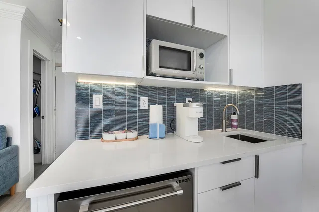 North End Palm Beach Unit 2011 photo 9