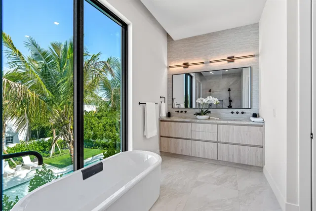 Palm Trail Delray Beach Residence photo 22
