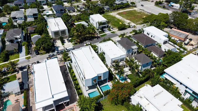 Palm Trail Delray Beach Residence photo 48