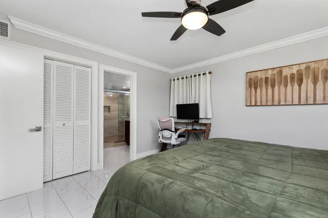  Unit 421 photo 21