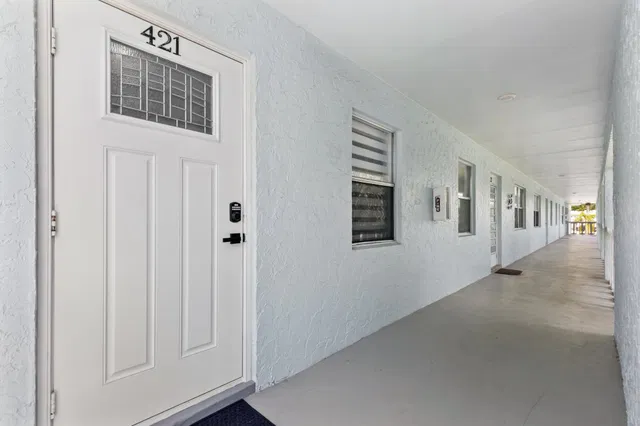  Unit 421 photo 34