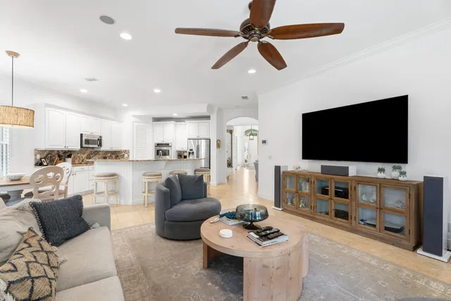  Residence photo 19