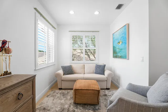 Residence photo 41