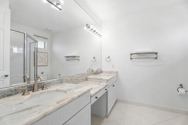  Residence photo 43