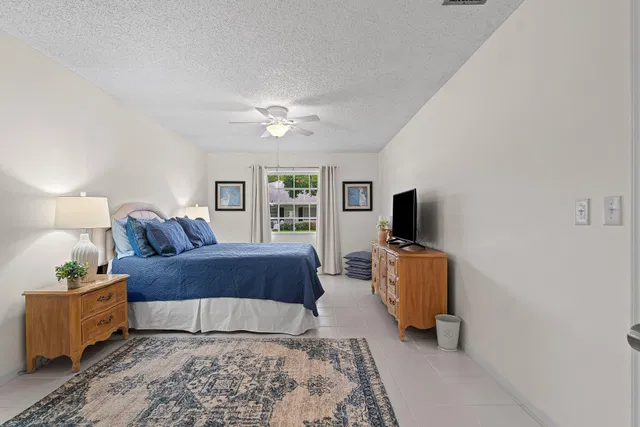 Residence photo 31