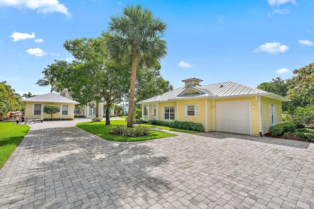 Jupiter River Estates Unit Cottage photo 2