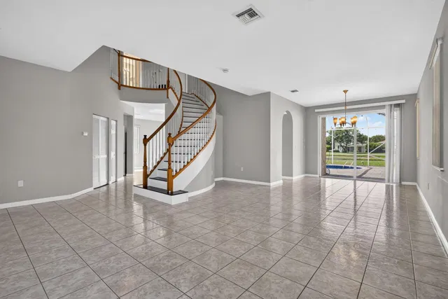  Residence photo 6