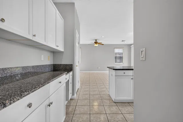  Residence photo 27