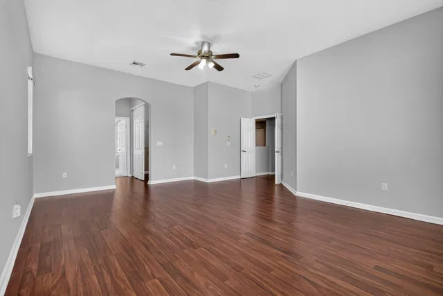  Residence photo 55