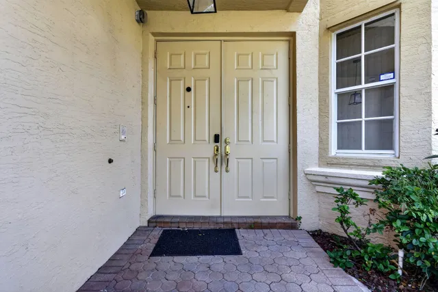  Residence photo 66