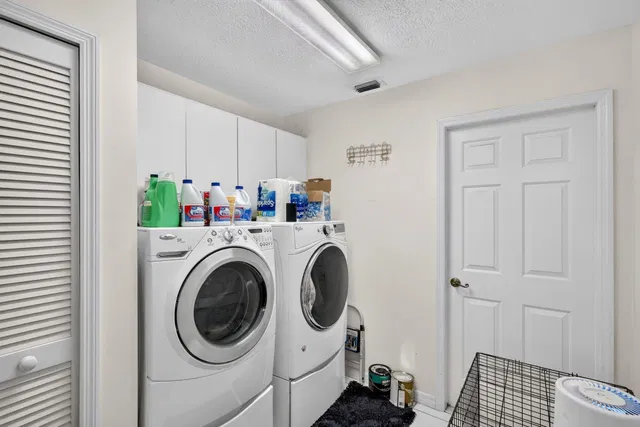  Residence photo 36