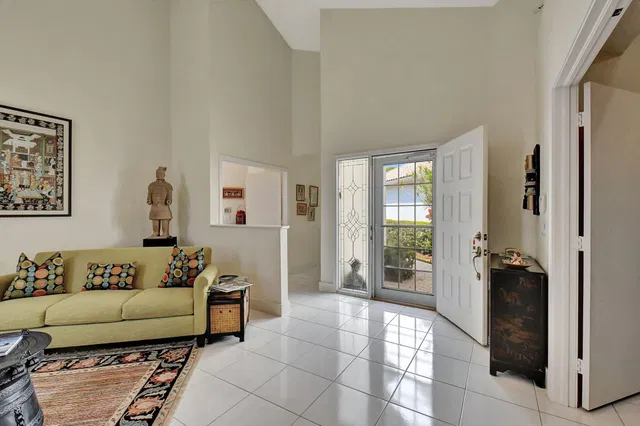  Residence photo 4