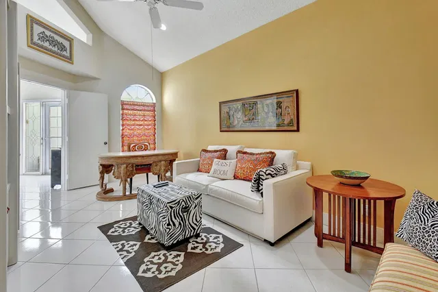  Residence photo 23