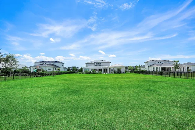 Bridgewater Preserve Residence photo 60