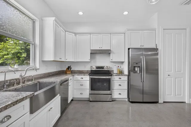 Residence photo 20