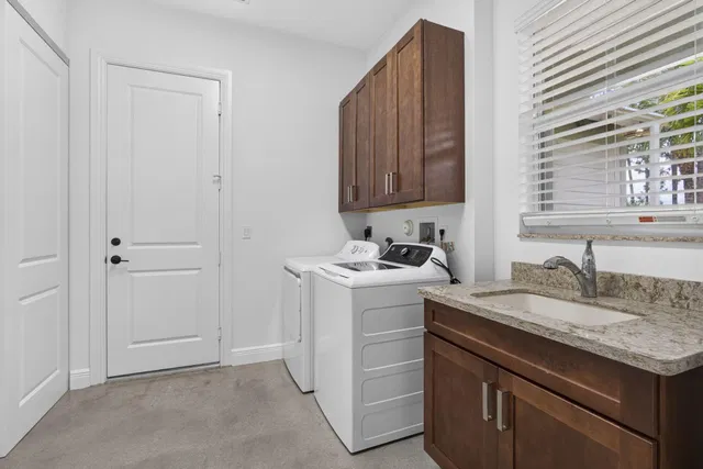 Residence photo 34