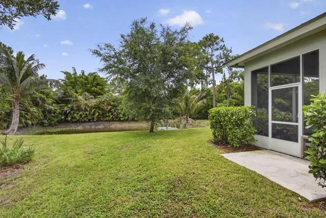 Residence photo 36