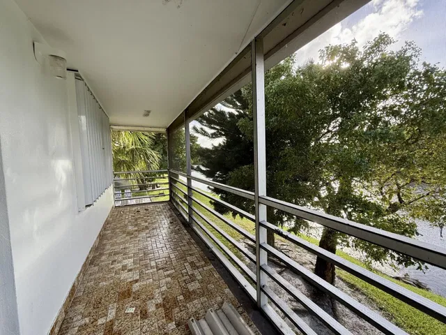  Unit 93 photo 10