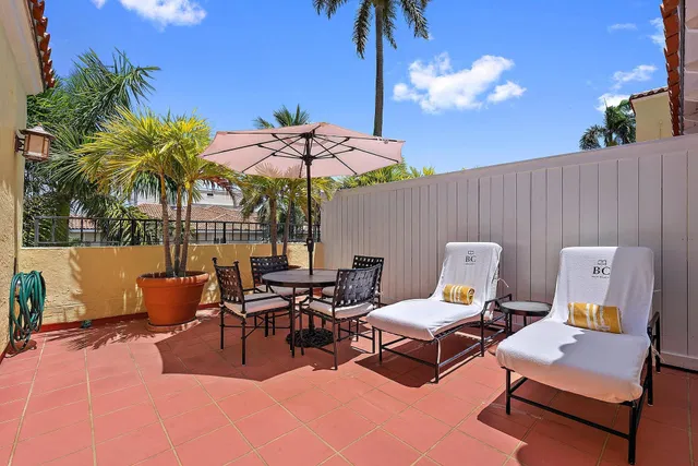 In-Town Palm Beach Unit 305 photo 6