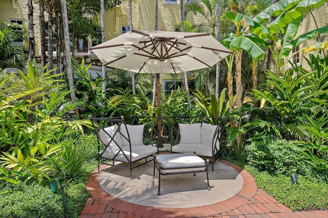 In-Town Palm Beach Unit 305 photo 11