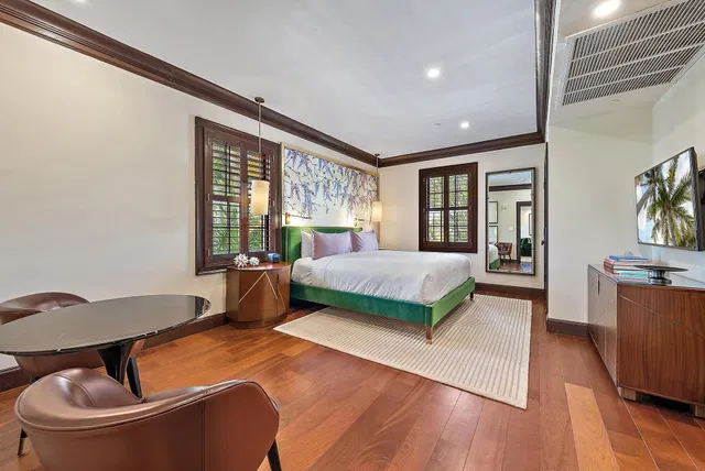 In-Town Palm Beach Unit 301 photo 14