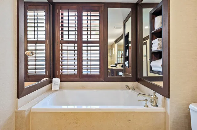 In-Town Palm Beach Unit 301 photo 17