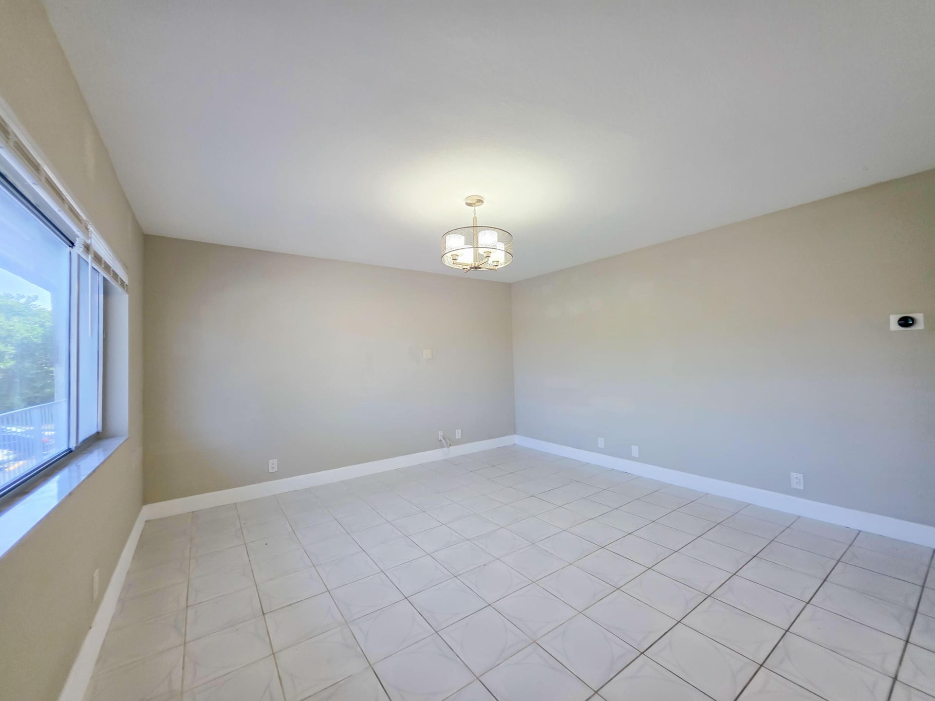 Unit 203 photo 8