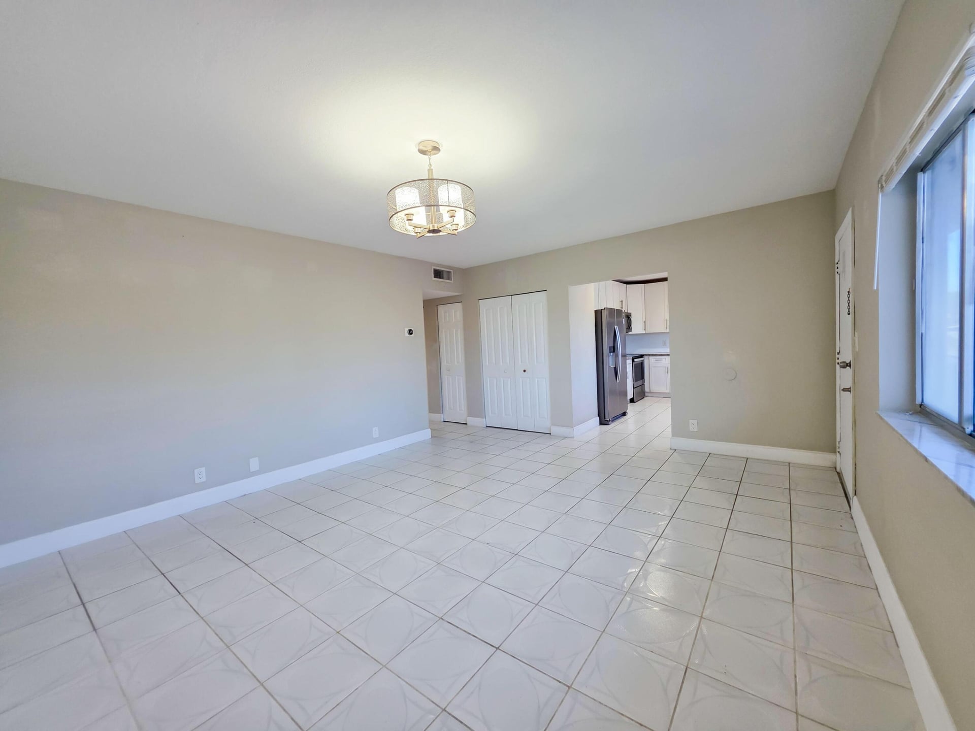 Unit 203 photo 9