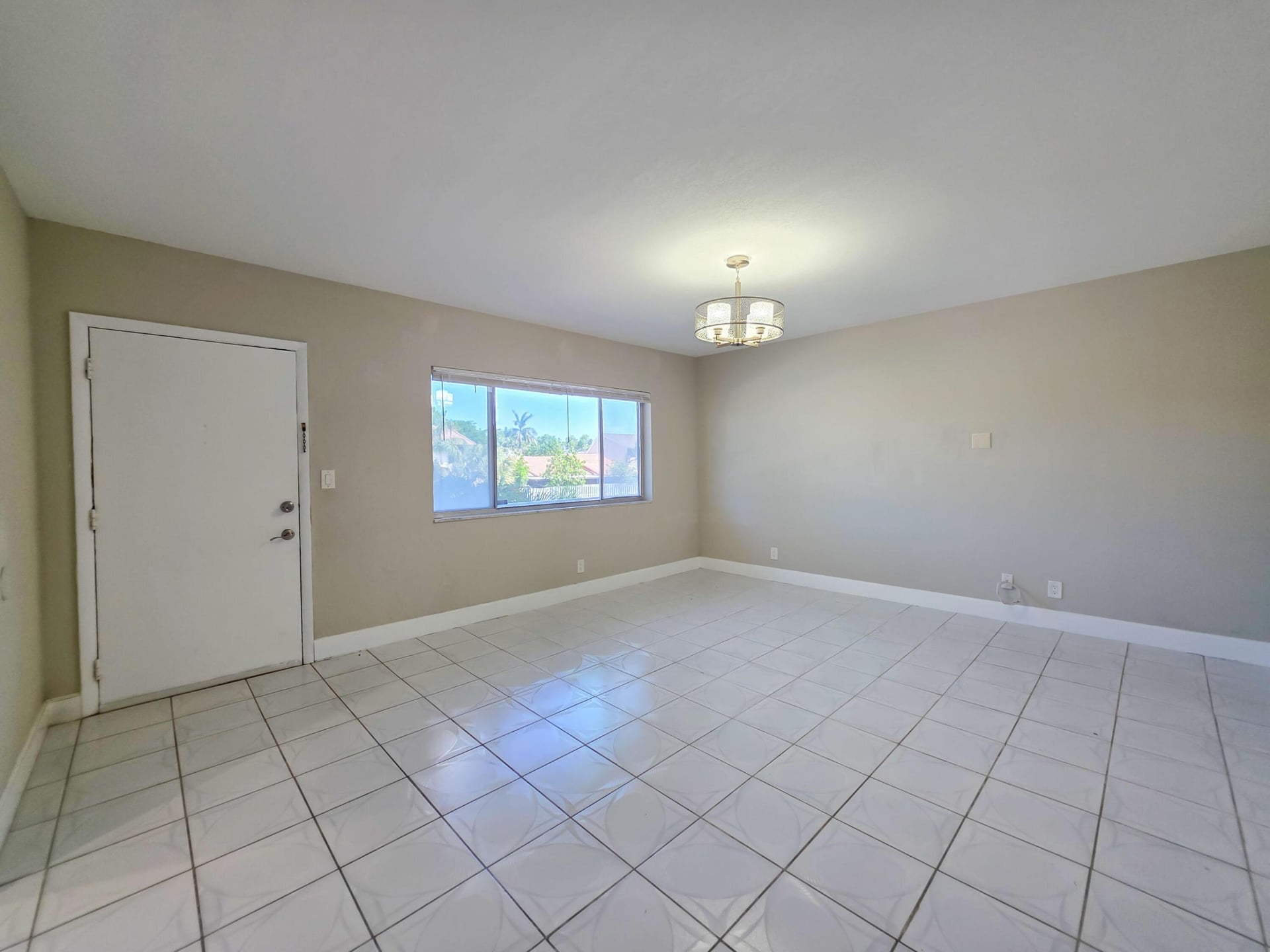 Unit 203 photo 12