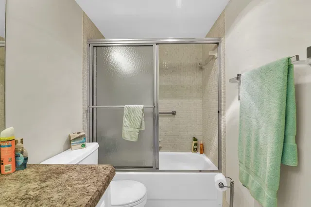  Residence photo 30