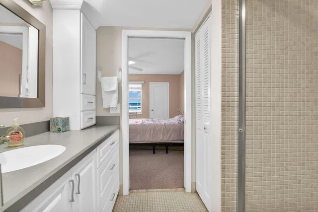  Residence photo 36