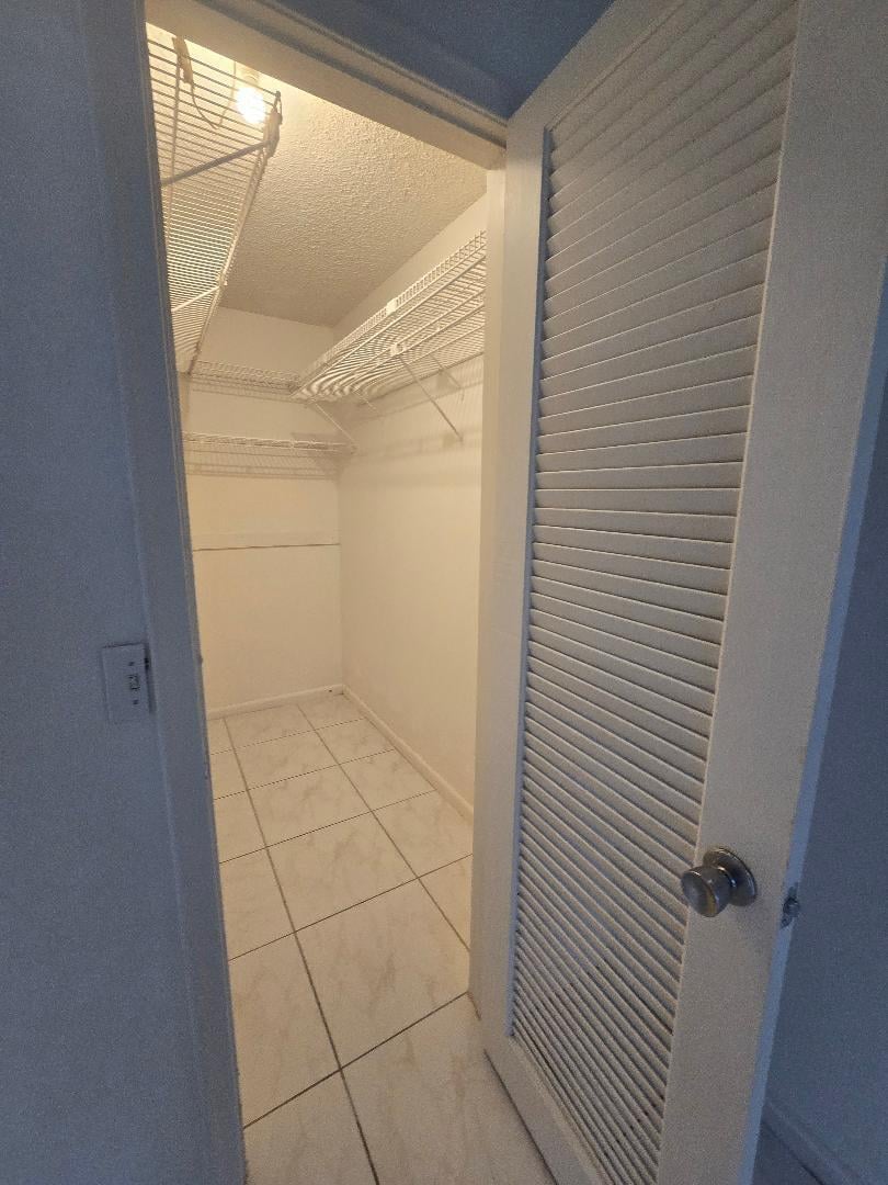 Residence photo 11
