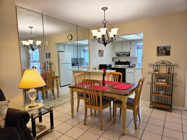 Unit C photo 4
