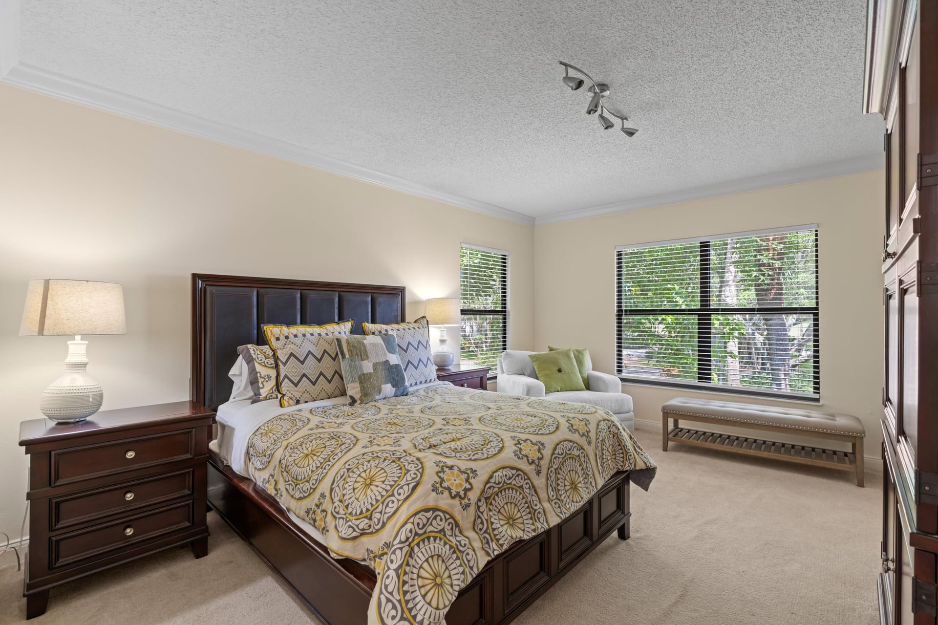Unit H202 photo 26
