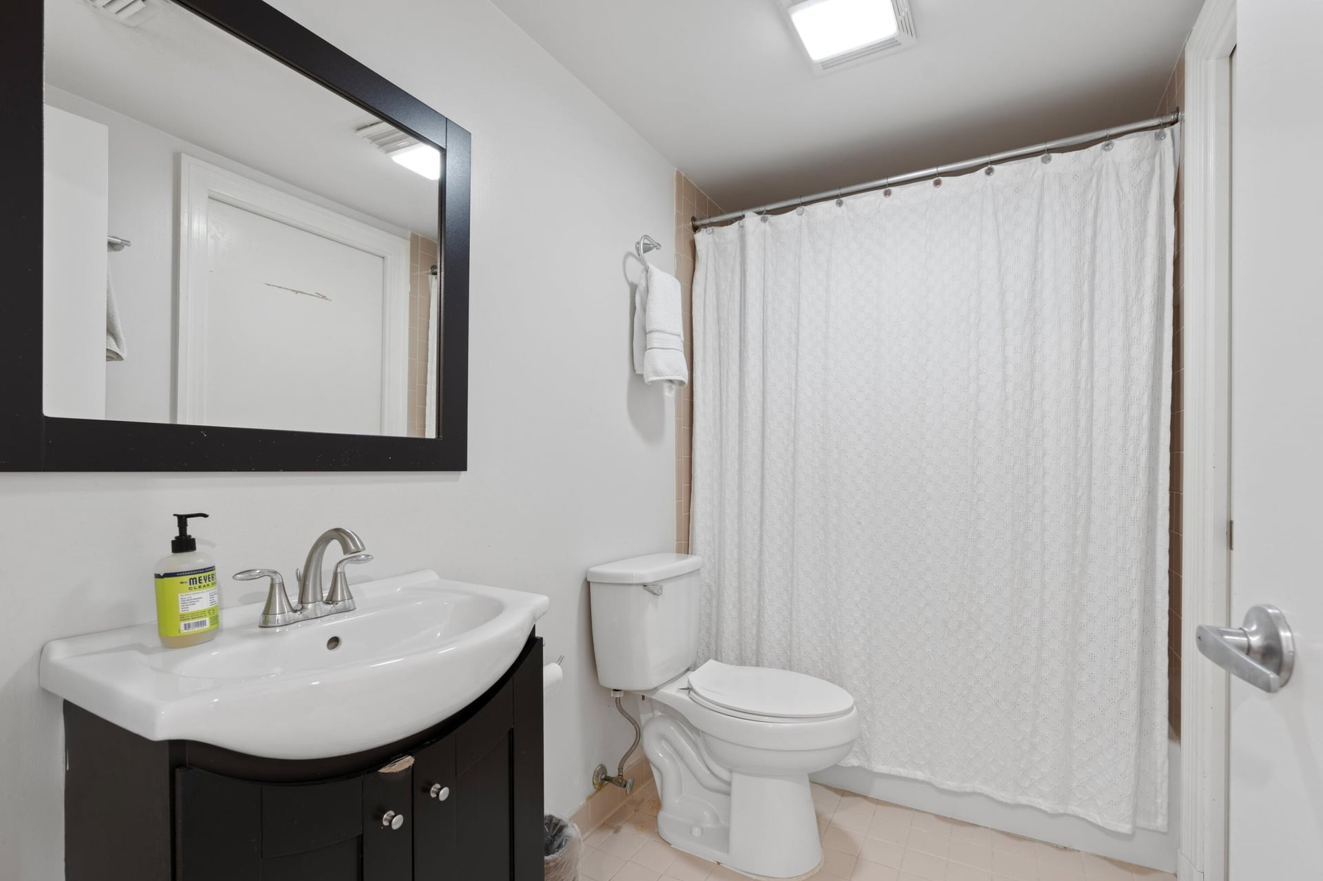 Unit H202 photo 29
