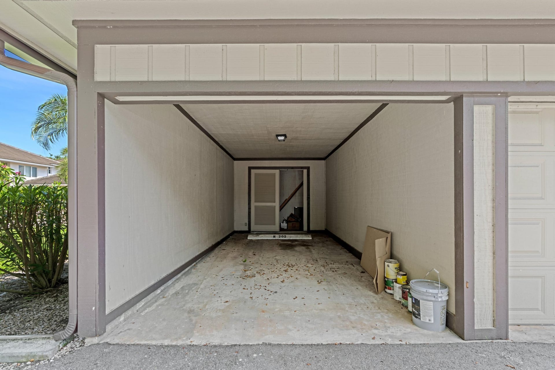 Unit H202 photo 36