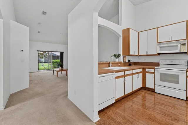Residence photo 11