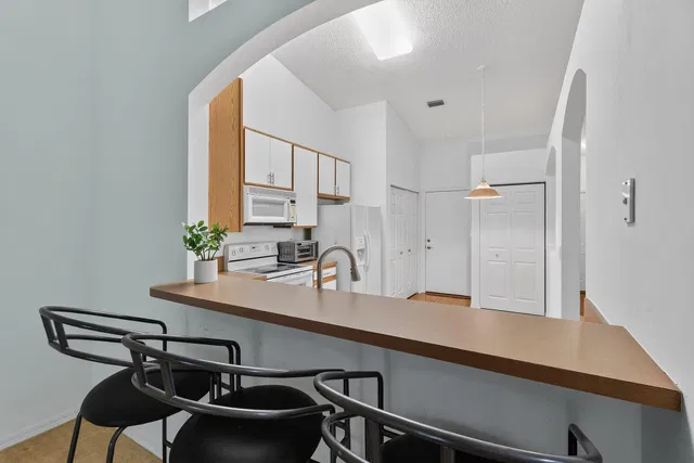 Residence photo 15