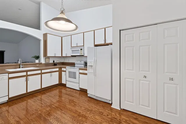 Residence photo 18