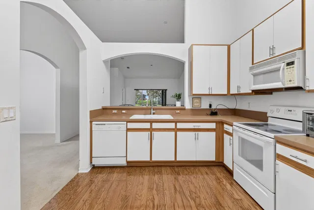 Residence photo 20