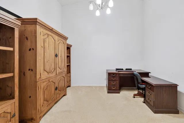 Residence photo 32