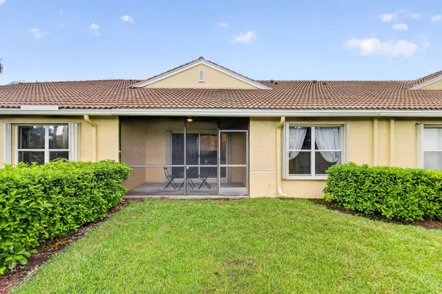Residence photo 43